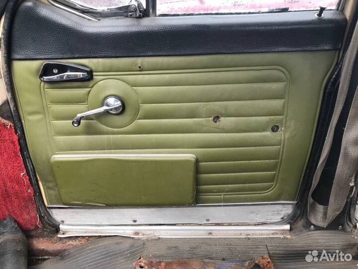 Газ 2401 дверные карты, руль