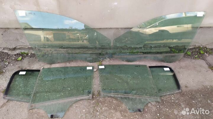Стекла дверные Рено Меган 2. 2003г