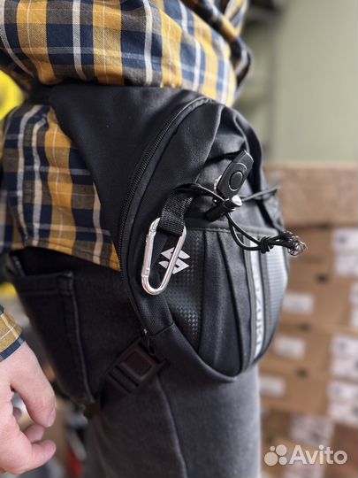 Мотосумка бедренная Suzuki 001