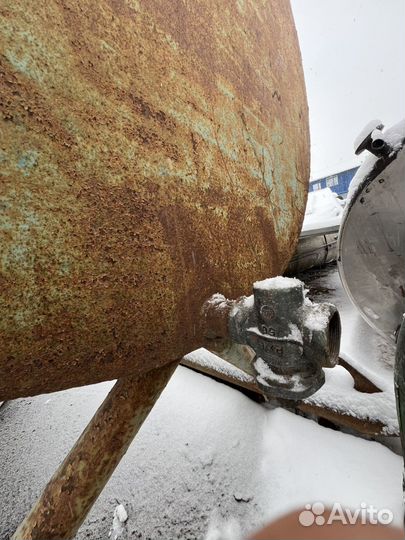 Цистерна для воды б/у
