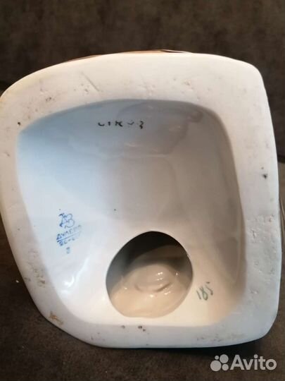 Фарфоровая статуэтка хозяйка медной горы