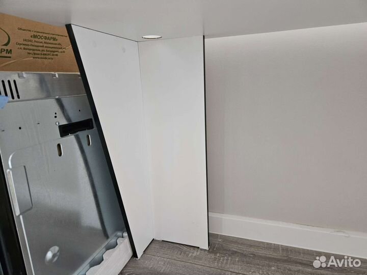 Компьютерный стол Frost 135х75х80