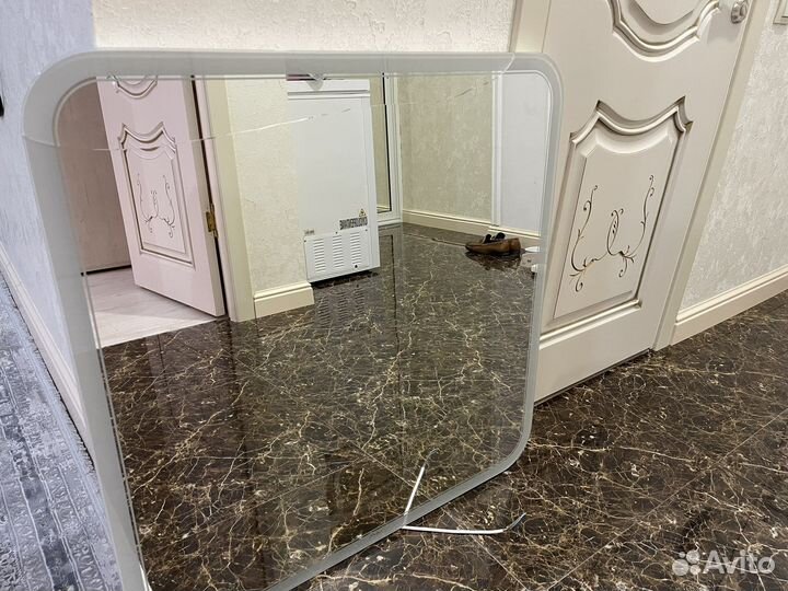 Зеркало с подсветкой для ванной