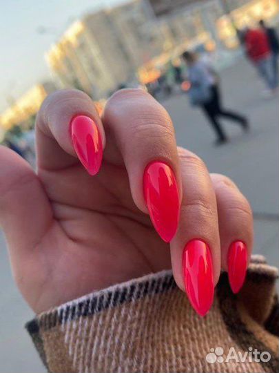 Маникюр с покрытием гель-лаком