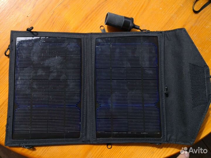 Зарядное устройство на солнечных батареях