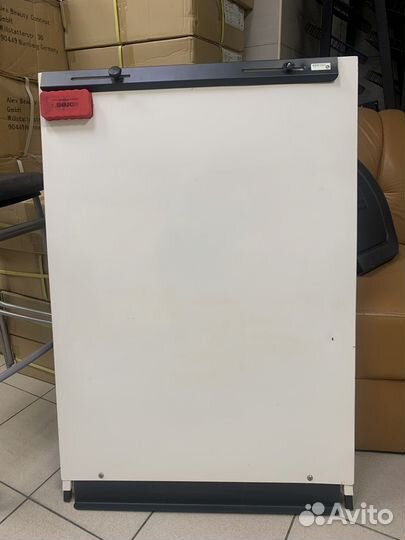 Флипчарт магнитно-маркерный на треноге