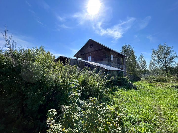 Дом 228 м² на участке 20 сот.