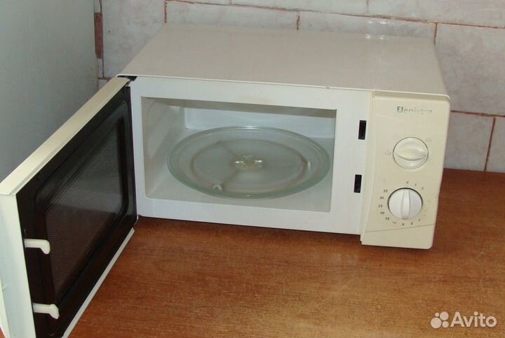 Микроволновая печь Elenberg. Доставка
