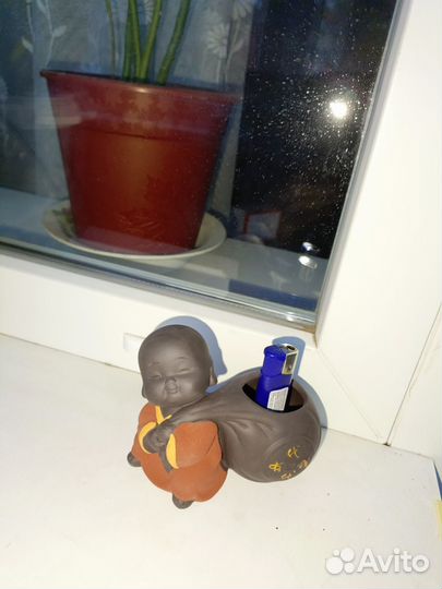 Керамическая статуэтка