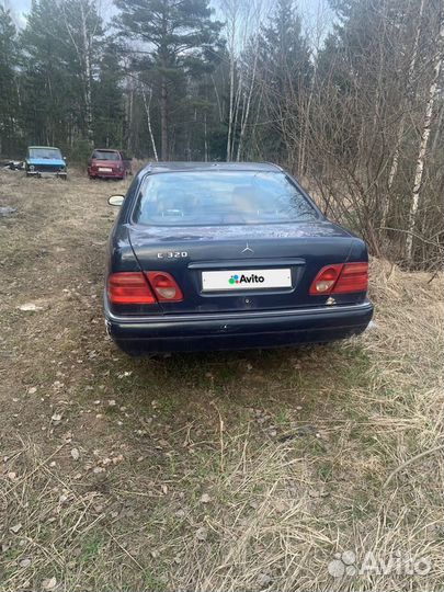 Mercedes-Benz E-класс 3.2 AT, 1996, битый, 400 000 км
