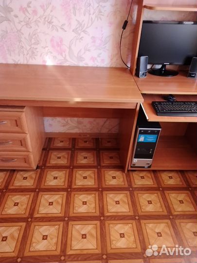 Компьютерный стол бу