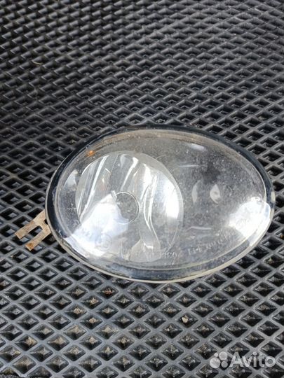 Противотуманная фара tiguan 2011