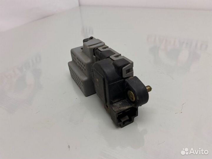 Активатор замка двери передний правый Hyundai