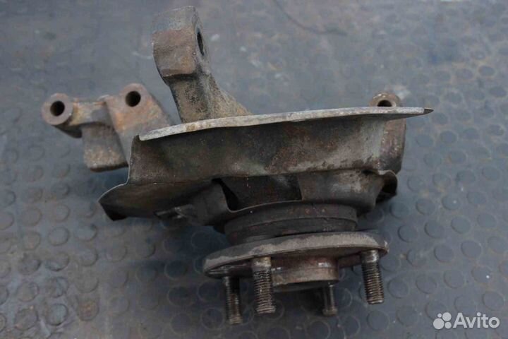 Кулак поворотный Mazda Familia (Мазда Фамилия) BJ