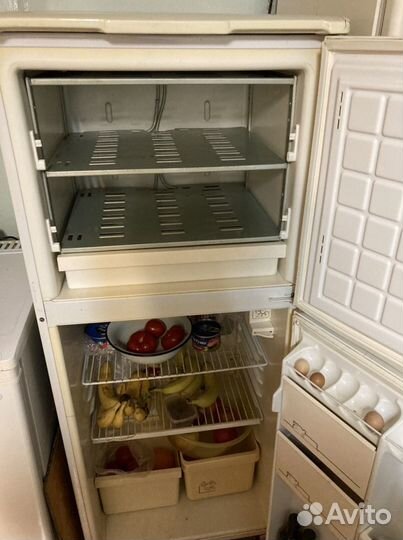 Холодильник Бирюса