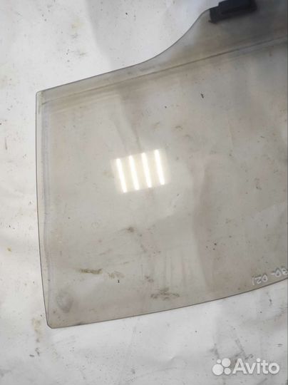 Стекло двери переднее левое toyota corona T190