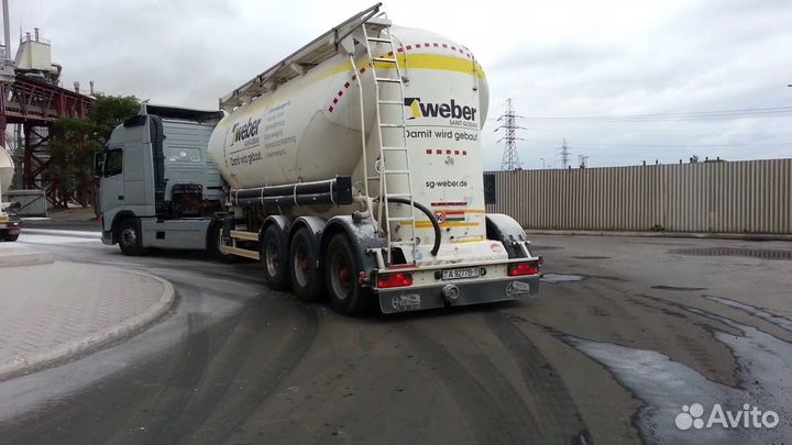 Водитель цементовоза