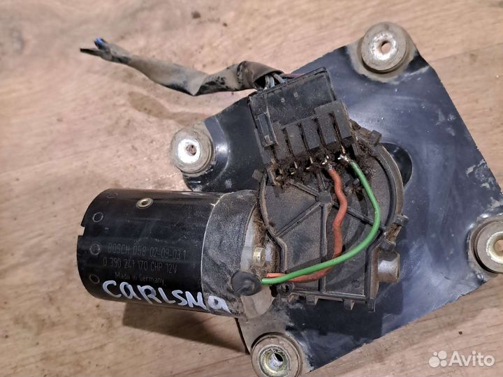 Моторчик стеклоочистителя Mitsubishi Carisma
