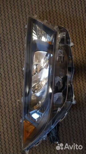 Фара тойота рав 4 2020 года