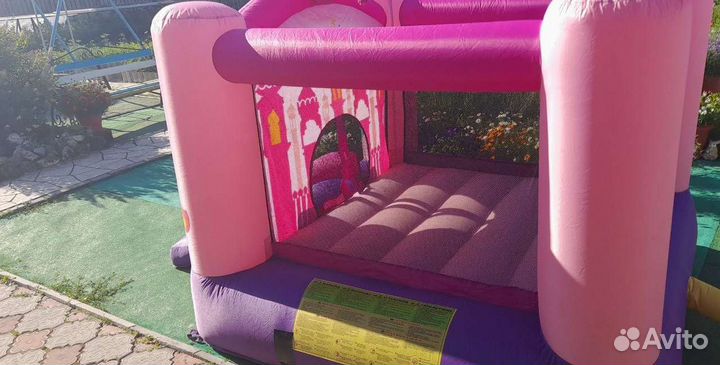 Надувной игровой центр