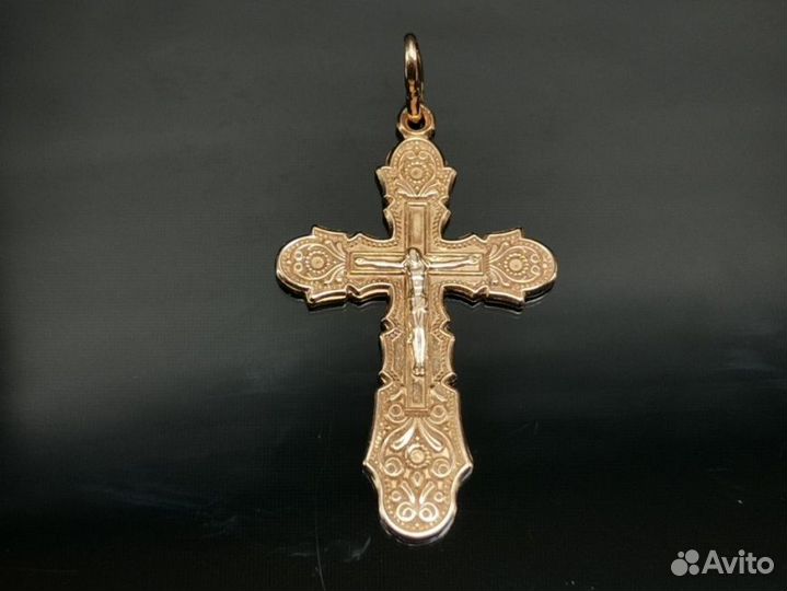 Золотой крест 585 пробы, массой 2.3 грамма