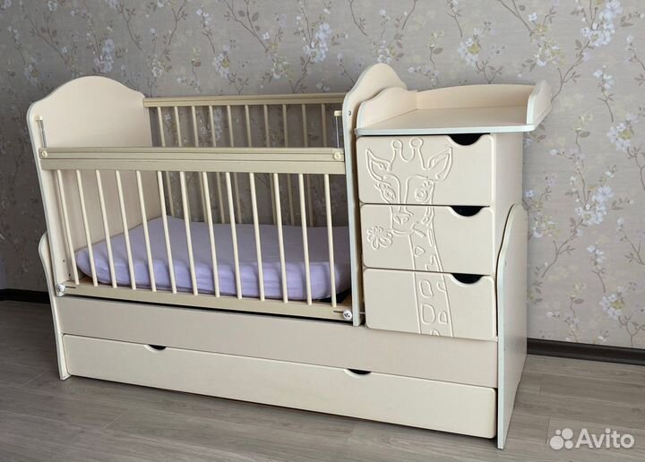 Кровать трансформер с маятником