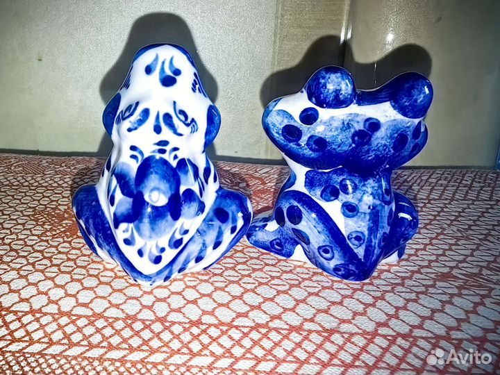 Лягушка гжель