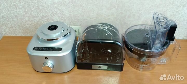 Кухонный комбайн новый