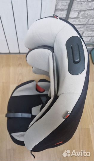 Детское автомобильное кресло