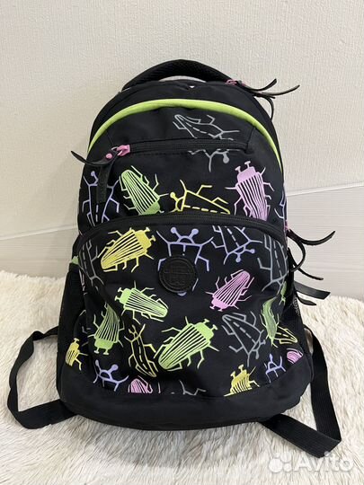 Школьный рюкзак Grizzly Черные Жуки