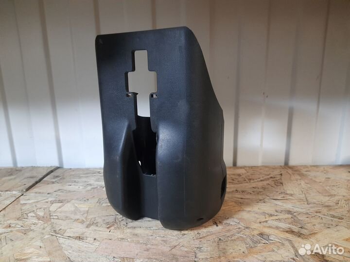 Skoda fabia 2006г подрулевое кожух