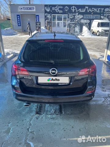 Opel Astra 2.0 AT, 2011, 190 000 км