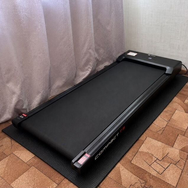 Беговая дорожка swollen compact t3