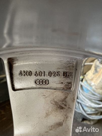 Оригинальные диски audi r18