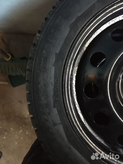 Roadstone Winguard Spike 185/65 R15 92T