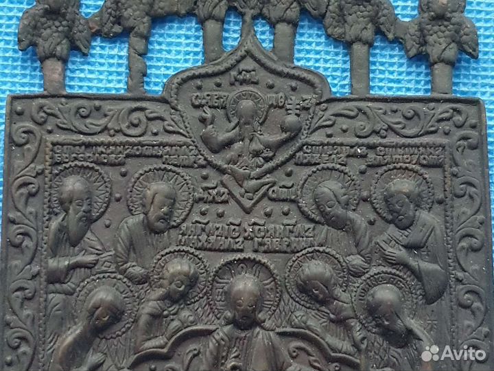 Икона Седмица. Спас на троне с предстоящими