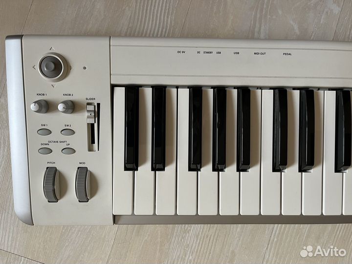 Korg K61 midi-клавиатура, 61 клавиша