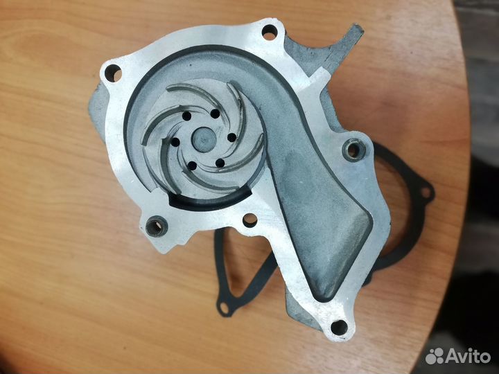 Насос водяной ford