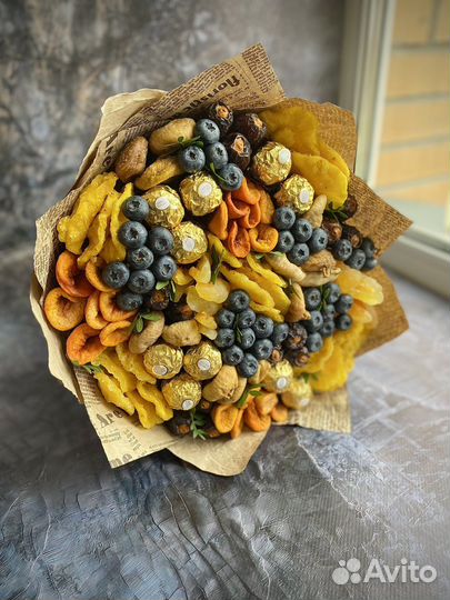Съедобный букет из сухофруктов/орехов