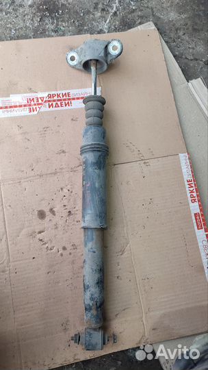 Амортизатор задний Peugeot 307 хэтчбек