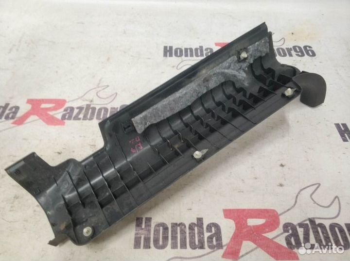 Накладка на порог передняя левая Honda Cr-V 2 RD7