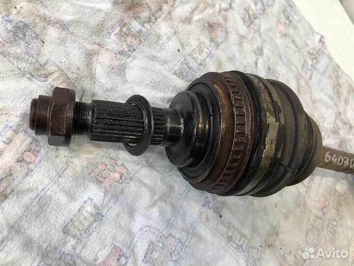 Привод левый всборе Toyota Corolla 2.2 3CE АКПП