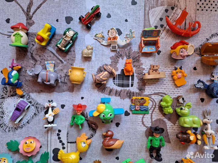 Игрушки из киндера 90х