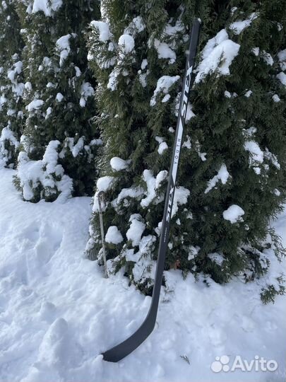 Клюшка хоккейная