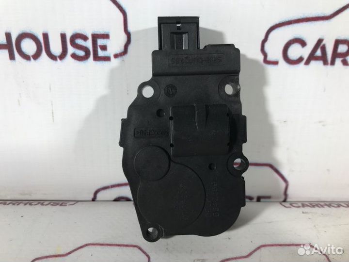 Моторчик заслонки печки Volkswagen Touareg NF 3.6