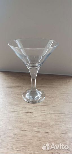 Бокалы под мартини