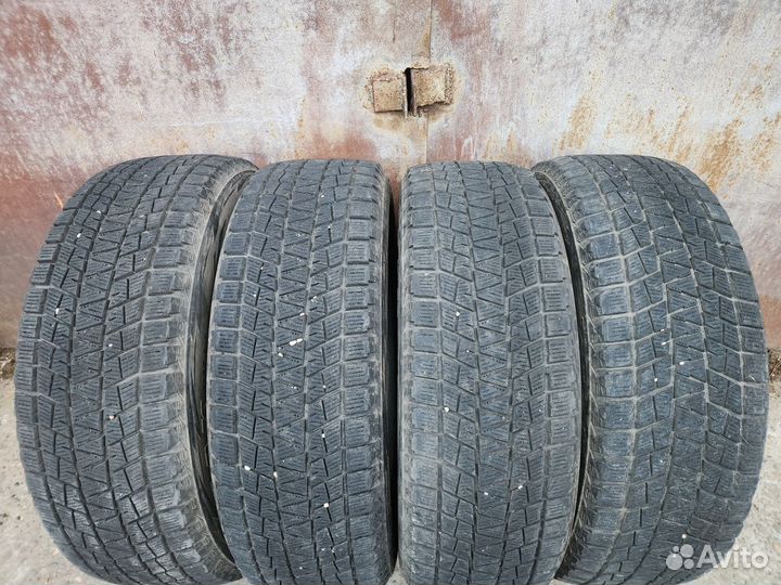 Bridgestone Blizzak DM-V1 225/65 R18