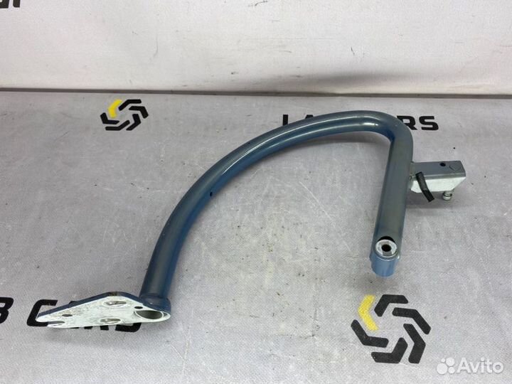 Петля крышки багажника правая Audi A4 B8 caga 2.0