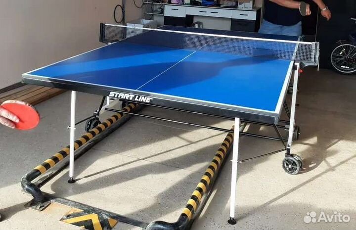 Теннисный стол для помещения