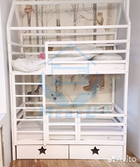 Двухъярусная кровать